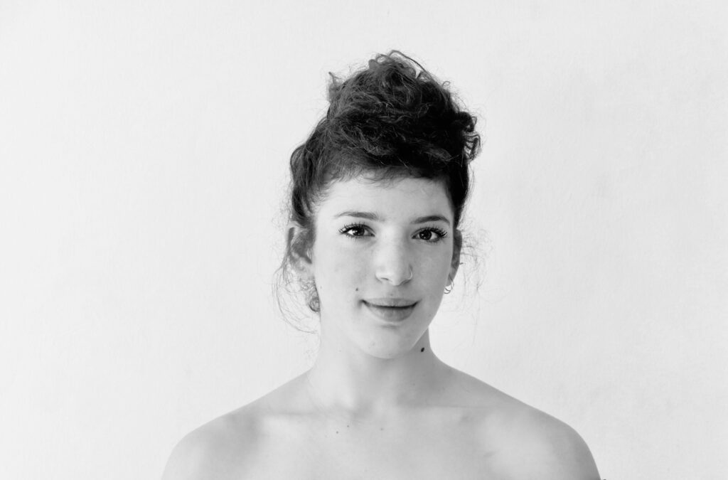 Yasmin Gariv dancer portrait